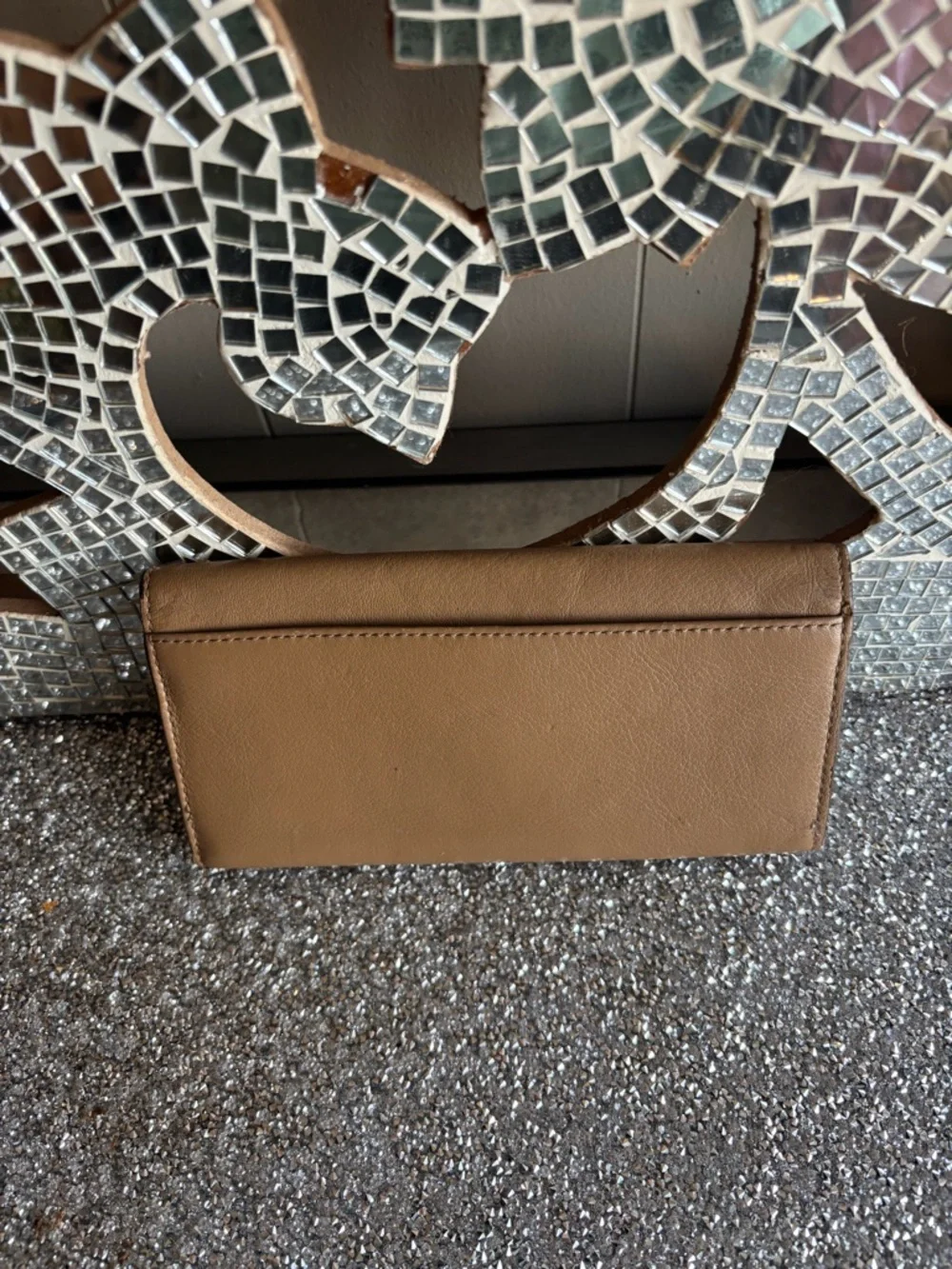 ⭐️Coach Tan Leather Buckle Continental‎ Wallet
